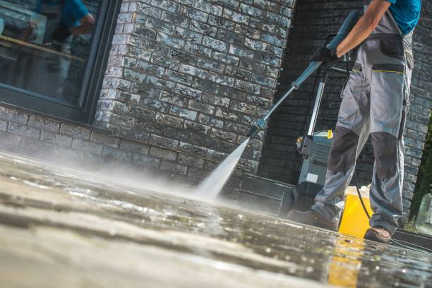 Best Solar Panel Cleaning  in Country Clu, MO